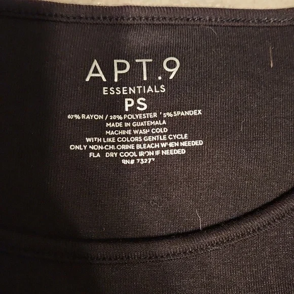 Apt. 9 Women's Classic Black Elbow Length Sleeve Tee - Picture 2 of 3